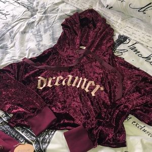 Fashion Nova: Top & Bottom Dreamer Set